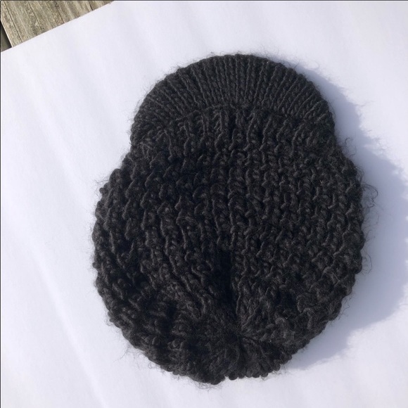 Lot of 5 Winter Hats/Beanies - Picture 6 of 6